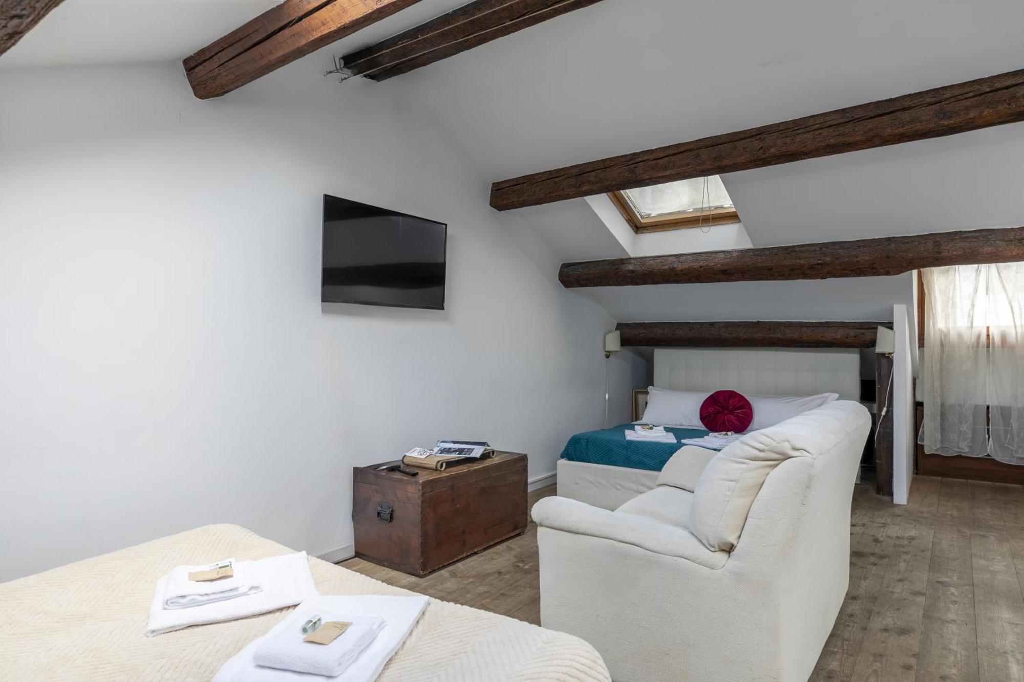 Nice Lovely Attic For 4 Person With Wifi - A/C Venice Exterior photo